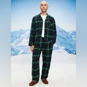 Old Navy Plaid Flannel Pajama Set for Men